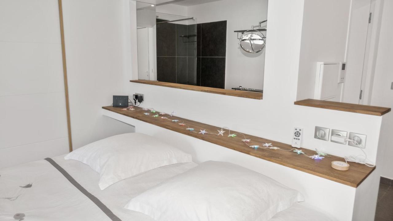 Official Page "Residence Bleu Marine" - Sea View Apartments & Studios - Saint-Martin French Side Grand Case Bilik gambar