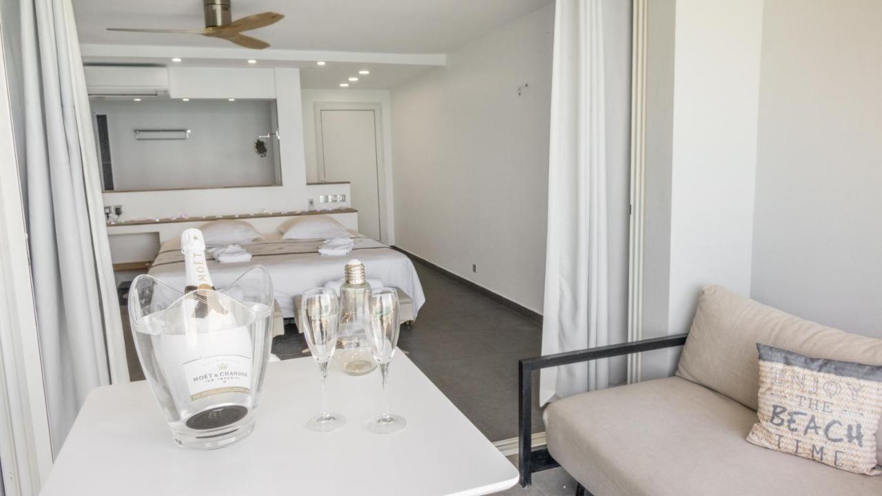 Official Page "Residence Bleu Marine" - Sea View Apartments & Studios - Saint-Martin French Side Grand Case Luaran gambar